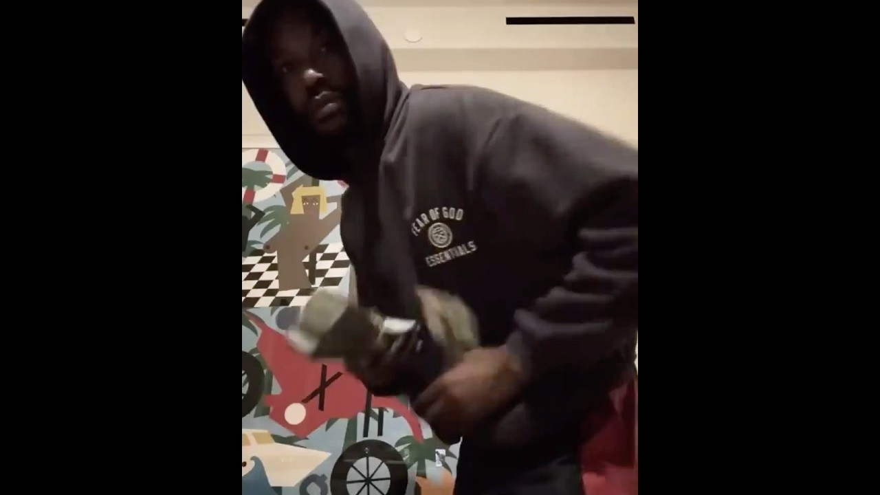 Meek Mill Pockets Extra Sloppy!