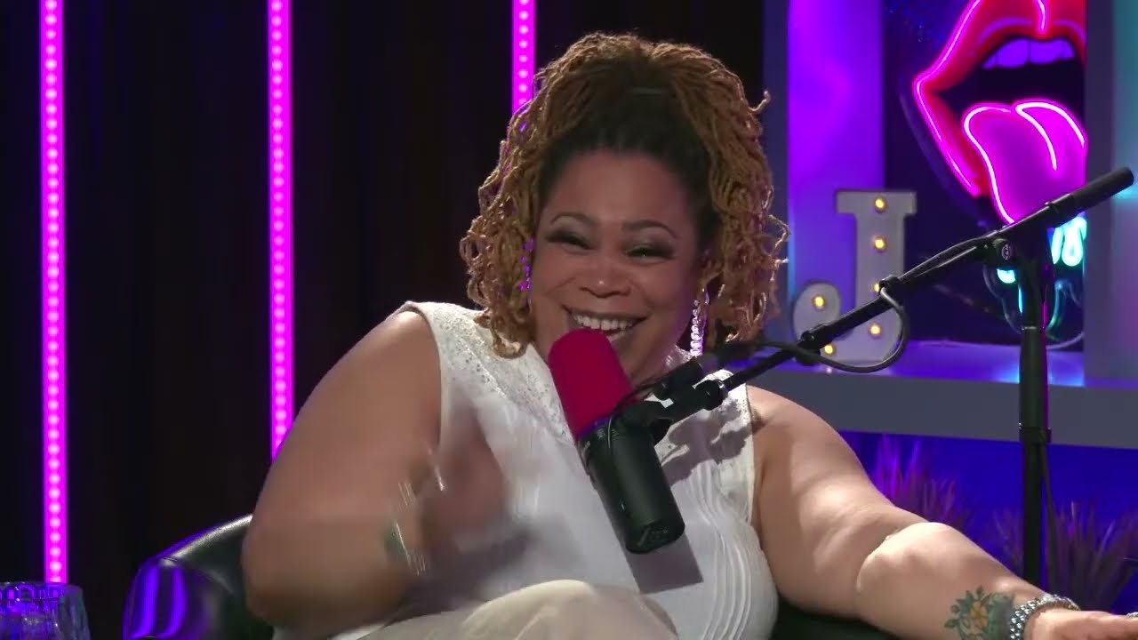 Making it Rain From The Hospital Bed | Scrollin' With Jen & Vee