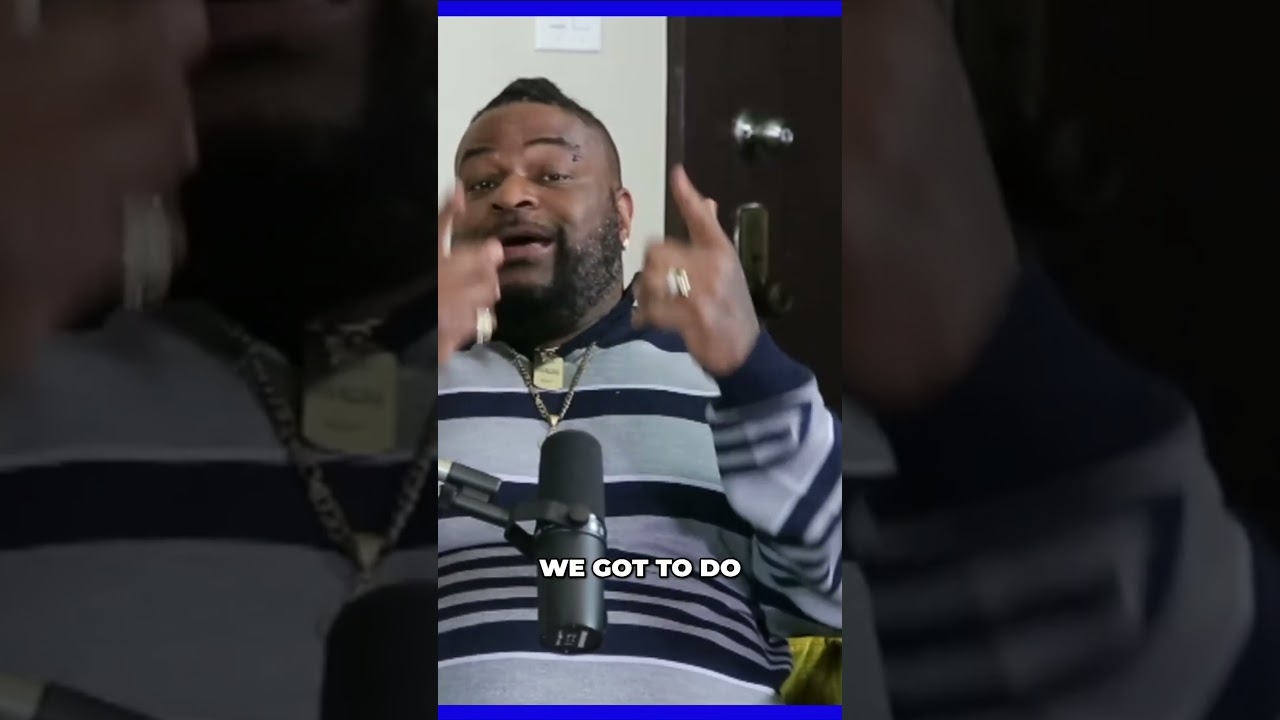 Cartoon reacts to 600 pulling up in 53 Avalon Gangster Crip hood and went LIVE (FOF32)
