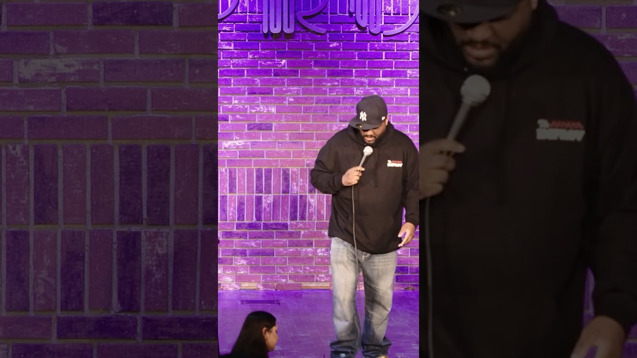 Aries Spears Tears into a Couple Who Sat Front Row at His Show & Didn't Laugh