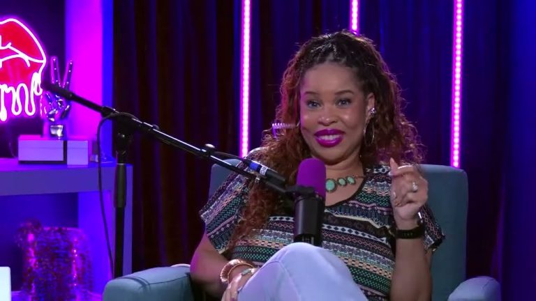 Monogamous? In This Economy? | Scrollin' With Jen & Vee