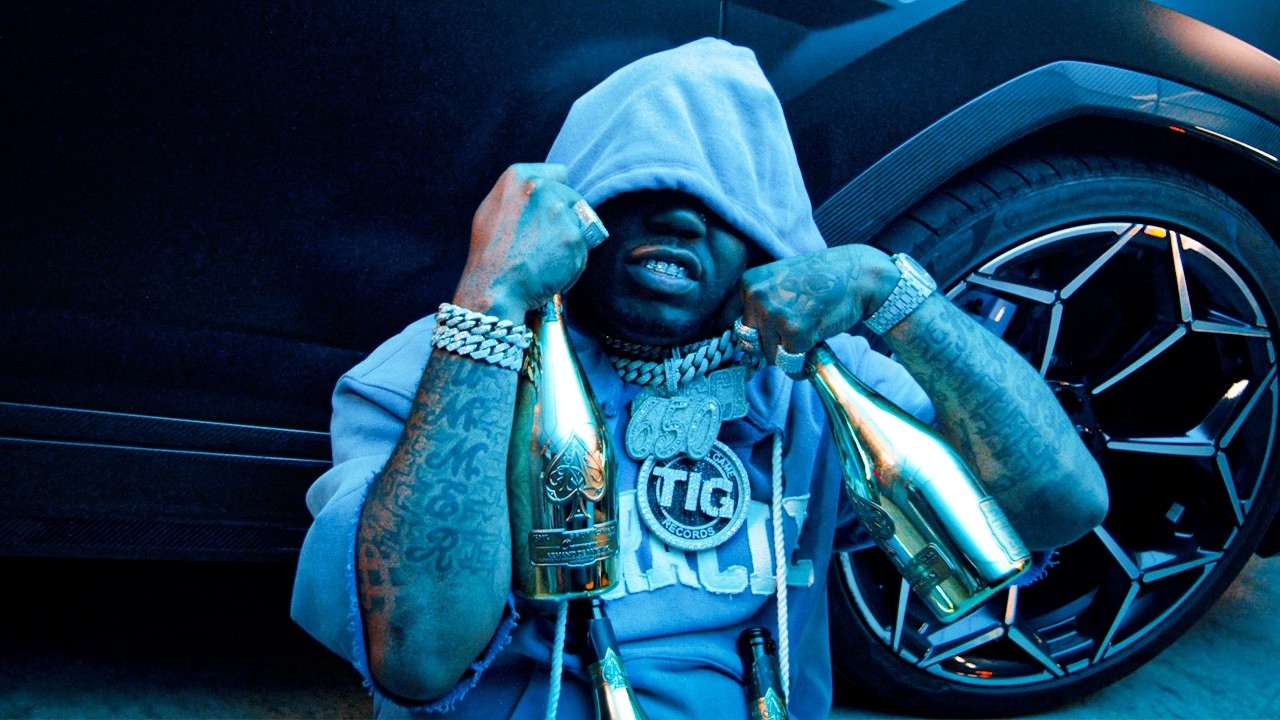 YFN Lucci - CANT FEEL MY FACE. (Official Music Video)