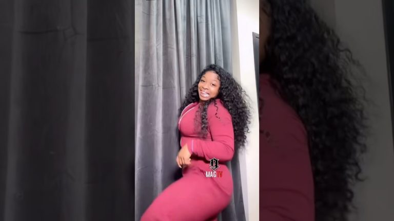 M O O D  Reginae Carter